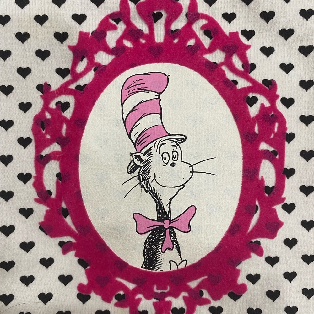 Dr. Seuss Onesie 6M Cat in The Hat. White Hearts Pink Mirror